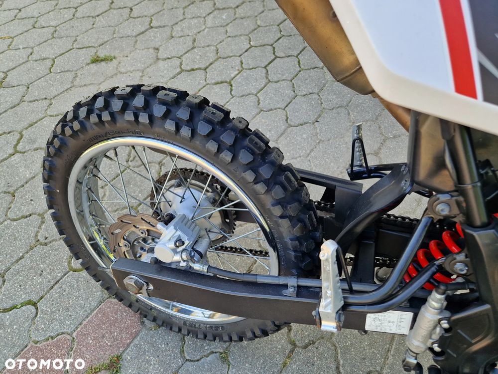 Yamaha WR - 4