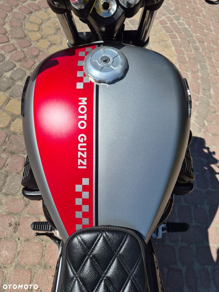 Moto Guzzi V9 - 18
