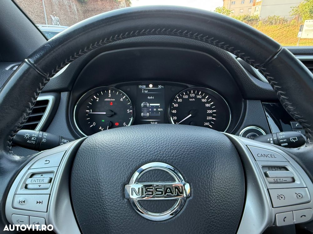 Nissan Qashqai 1.6 DCI ALL-MODE 4x4i TEKNA+ - 33