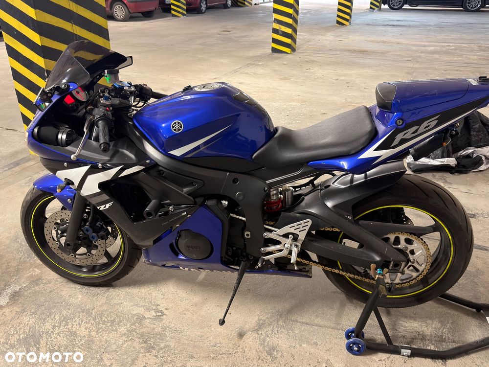 Yamaha R6 - 4