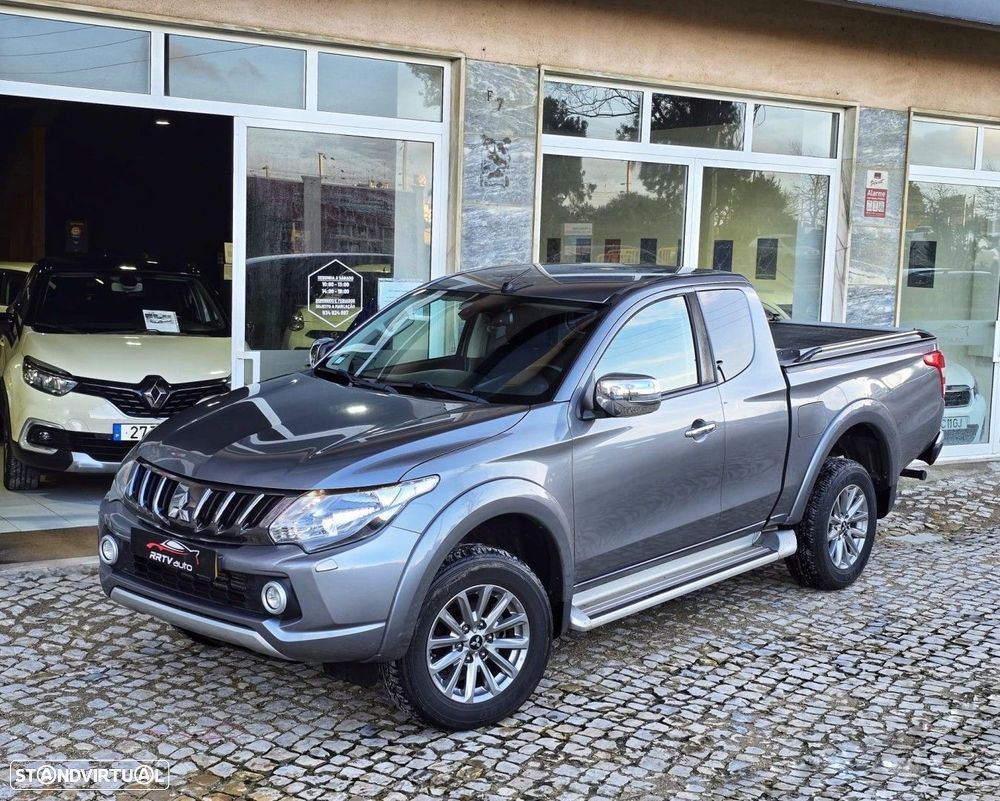 Mitsubishi L200 2.4 DI-D CD Instyle Strakar 4WD - 9