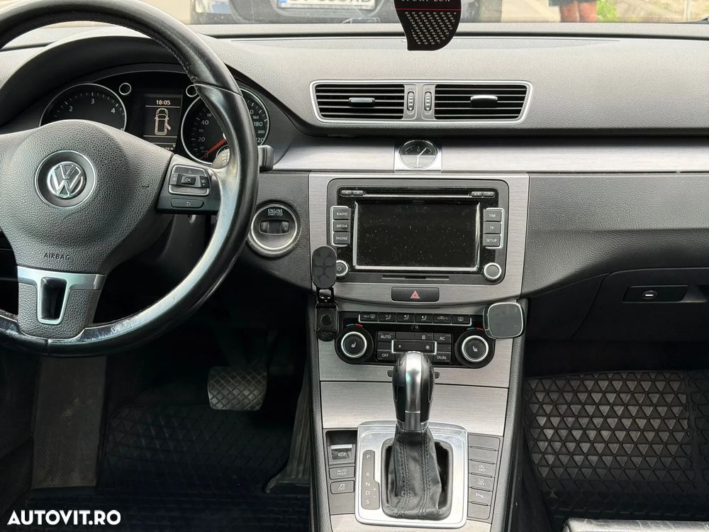 Volkswagen Passat 2.0 TDI DPF DSG Comfortline - 8