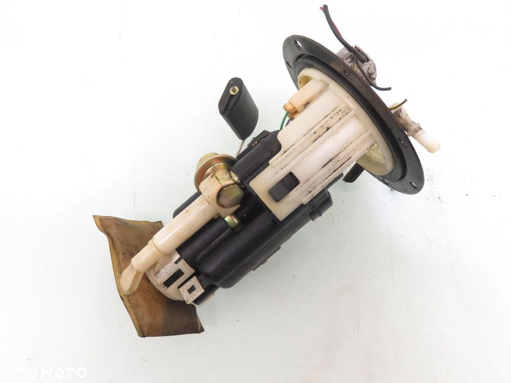 POMPA PALIWA HYUNDAI GETZ 1.1 311101C000 083000750 - 1