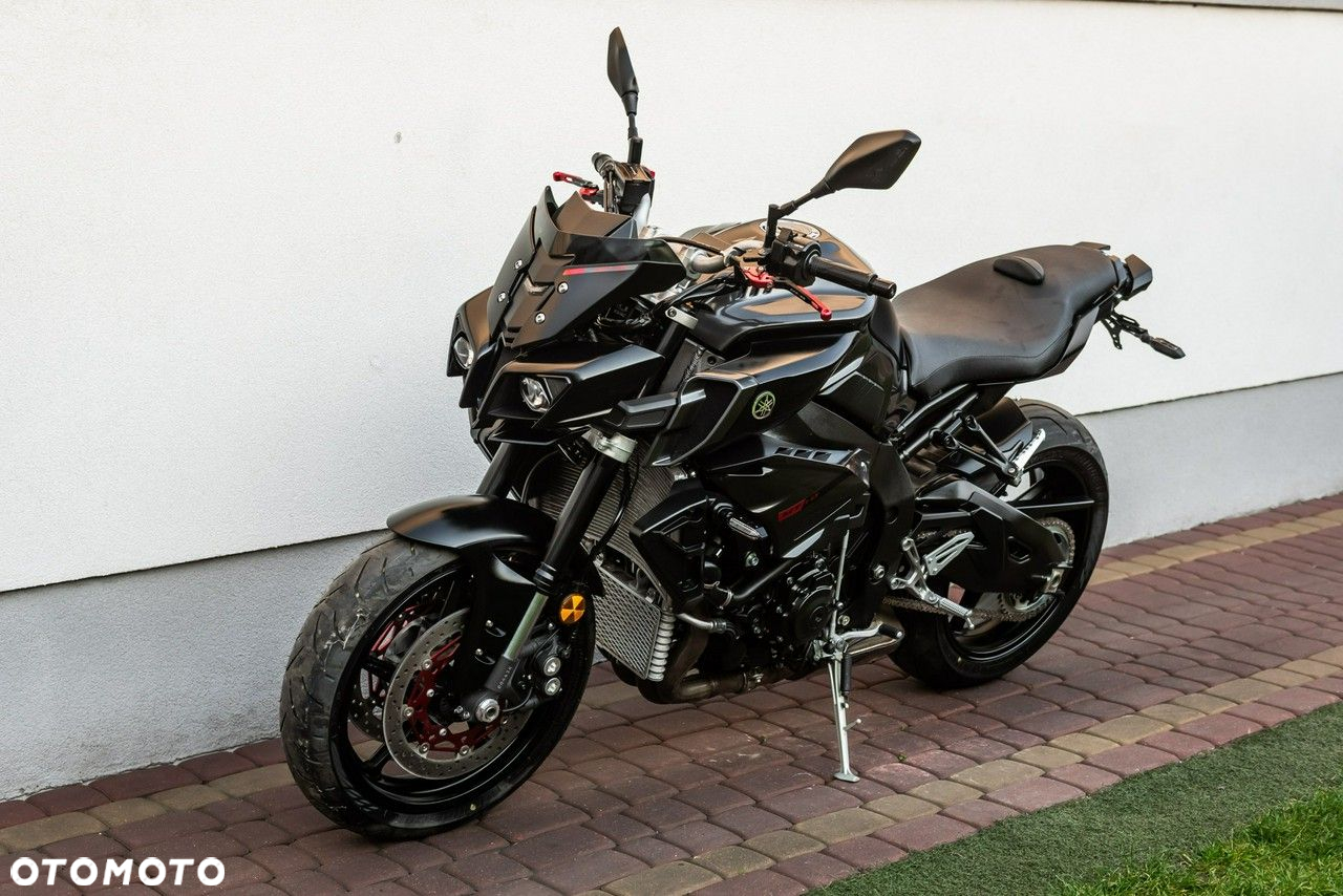 Yamaha MT - 7