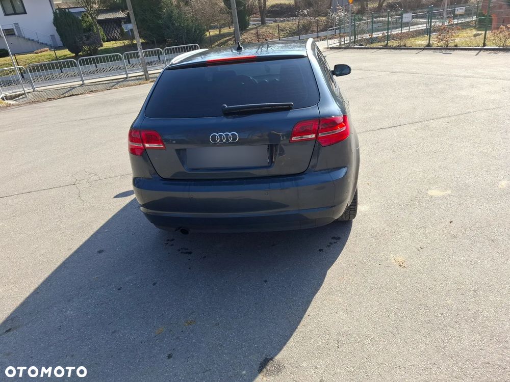 Audi A3 Sportback 2.0 TDI DPF Ambiente - 13