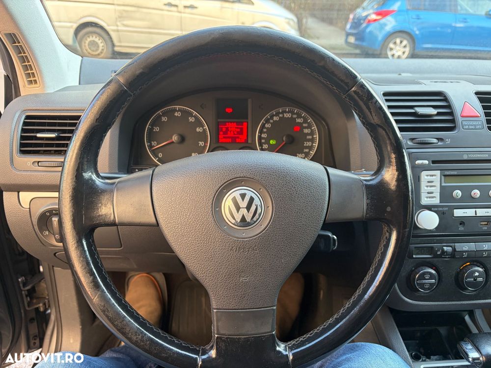 Volkswagen Golf 1.6 FSI Automatik Comfortline - 8