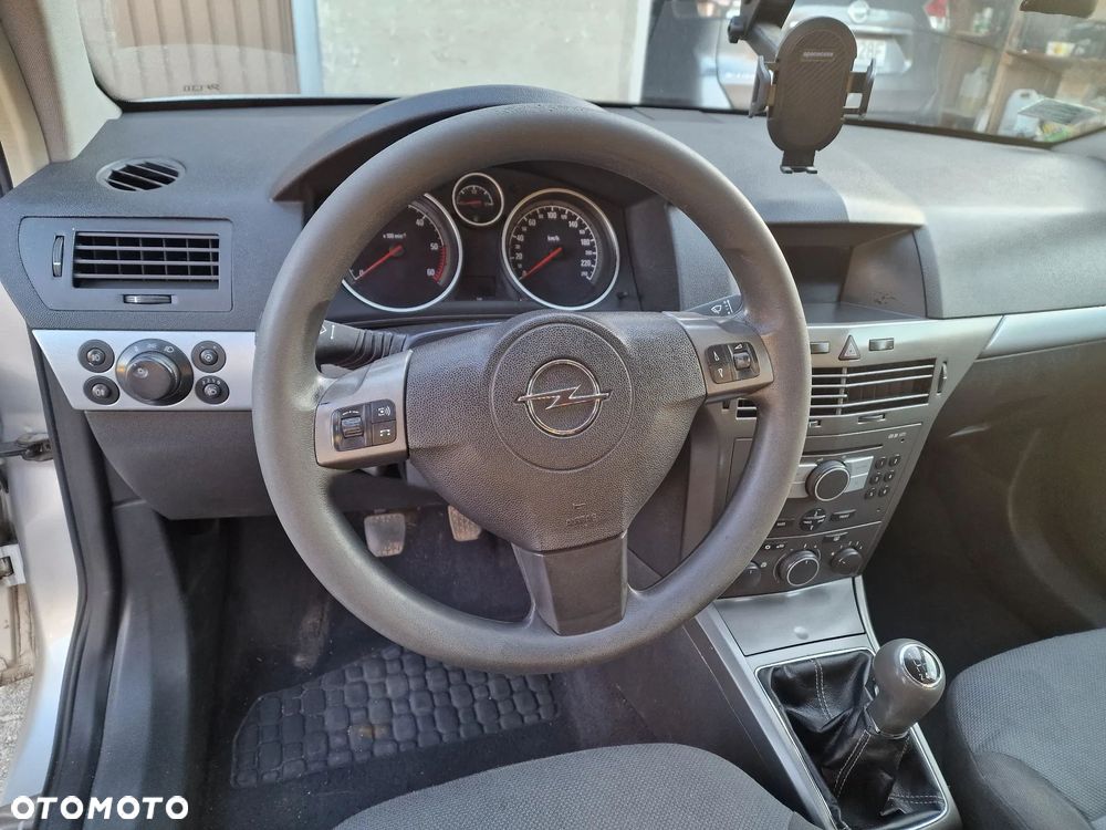 Opel Astra 1.7 CDTI Cosmo - 26