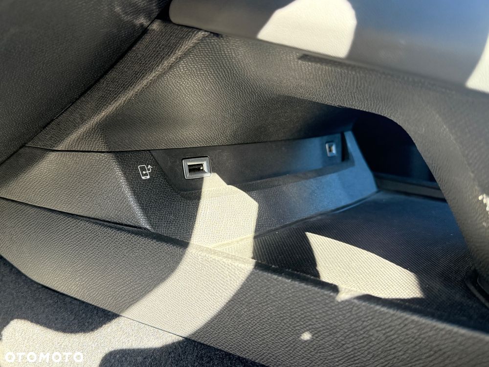 Peugeot 508 BlueHDi 160 EAT8 Allure - 15