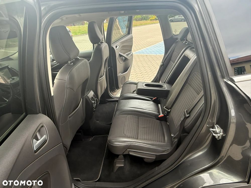 Ford Kuga 2.0 TDCi 4x4 Titanium - 28