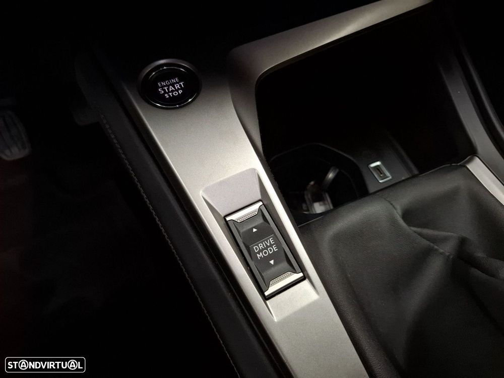 Peugeot 308 1.2 PureTech Allure Pack - 23