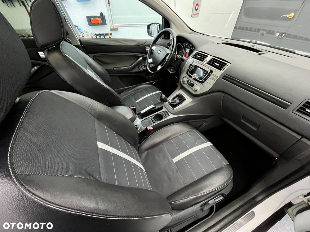 Ford Kuga - 20