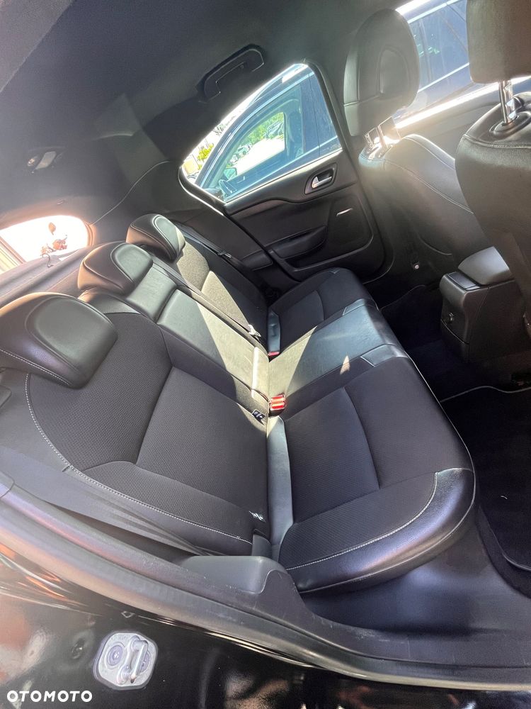 Citroën DS4 1.6 e-HDi SoChic MCP - 12