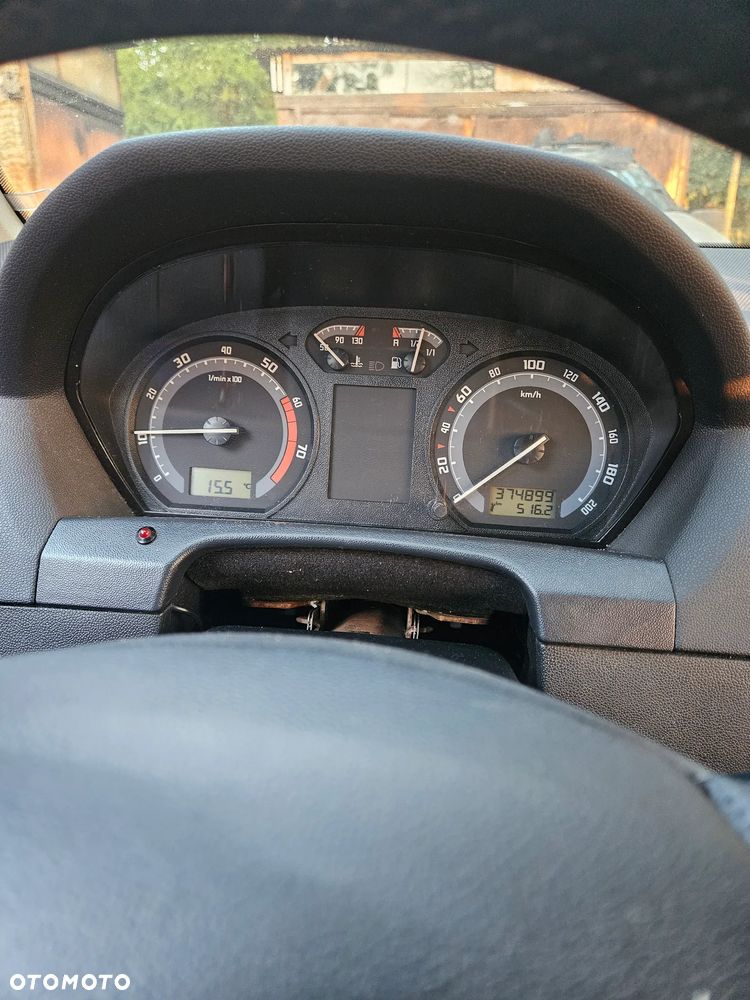 Skoda Fabia - 18