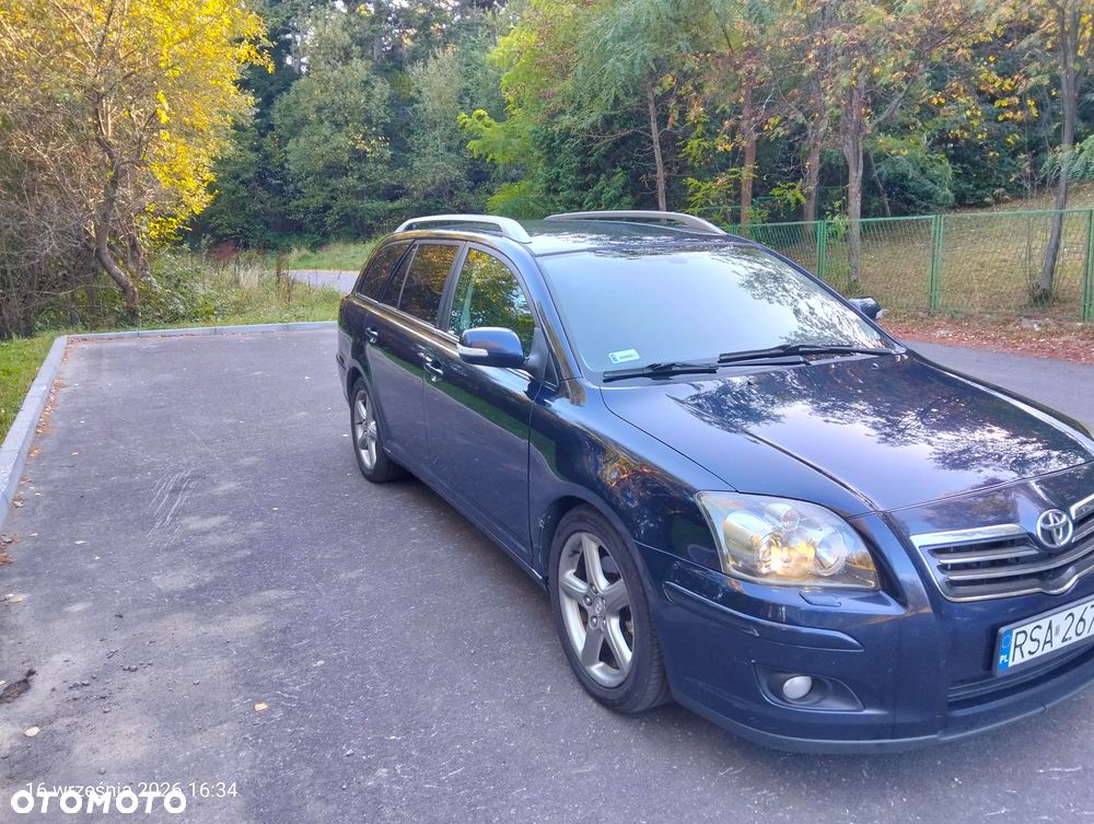 Toyota Avensis 2.2 D-CAT Sol - 3