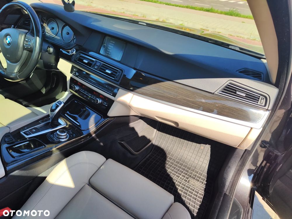 BMW Seria 5 520d Luxury Line - 8