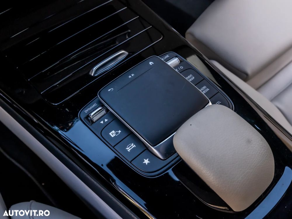 Mercedes-Benz A 250 e 8G-DCT - 21