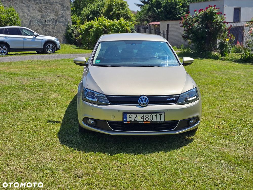 Volkswagen Jetta 1.4 Hybrid DSG Highline - 3