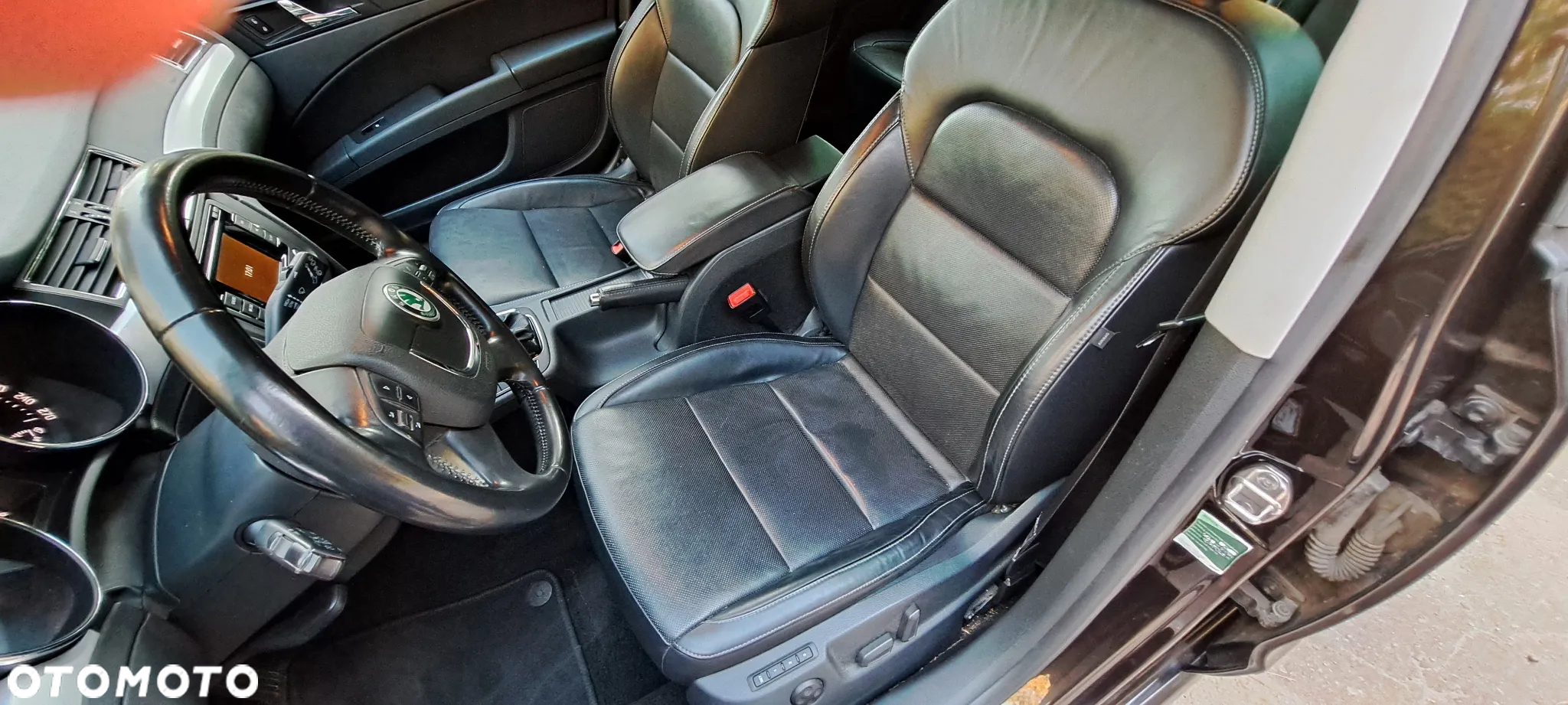 Skoda Superb 2.0 TDI Platinum DSG - 14