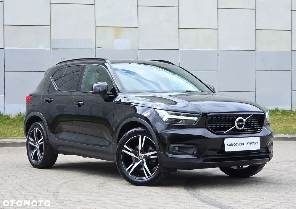 Volvo XC 40 D4 AWD R-Design (Intro Edition) - 1