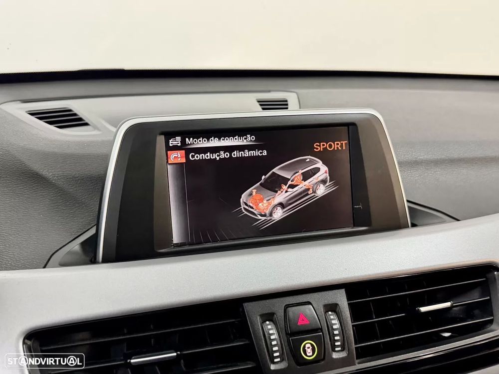 BMW X1 18 d sDrive Auto xLine - 32