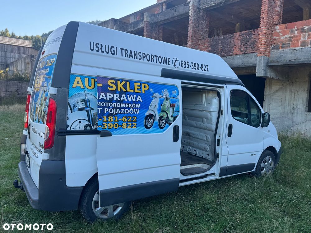 Renault Trafic - 16