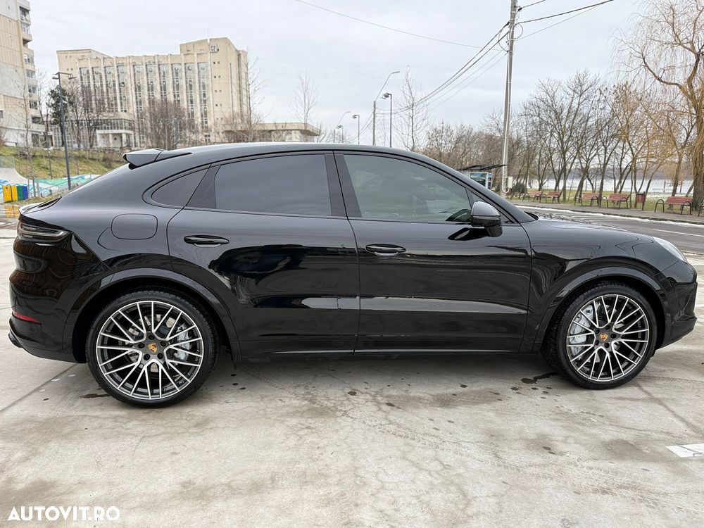 Porsche Cayenne Coupe - 3