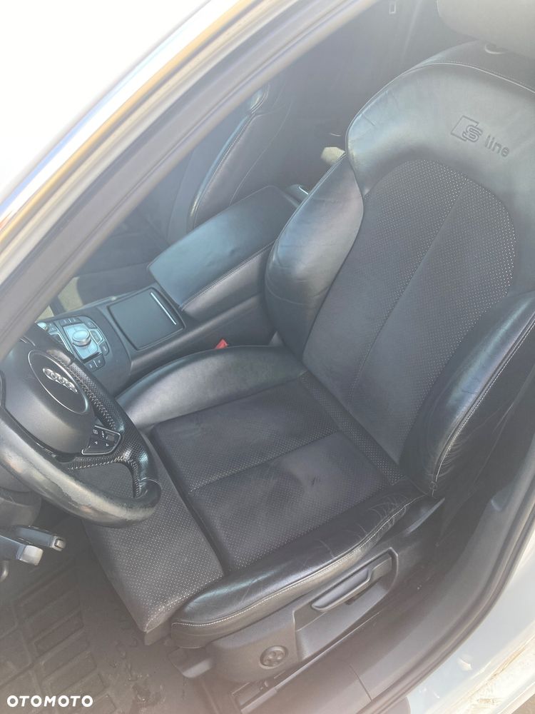 Audi A6 Avant 2.0 TDI Ultra DPF S tronic - 15