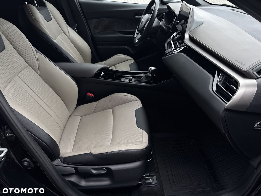 Toyota C-HR 2.0 Hybrid Executive - 14