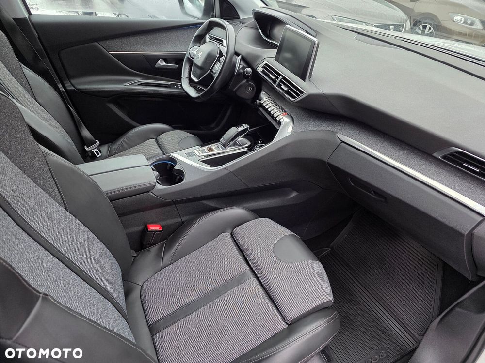 Peugeot 3008 - 13