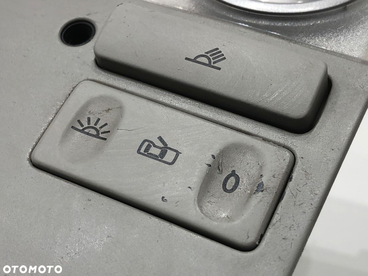 LAMPA SUFITOWA - 149.00 PLN - VW PASSAT B6 (3C2) 2005 - 2010 1.9 TDI 77 kW [105 KM] olej napędowy - 3