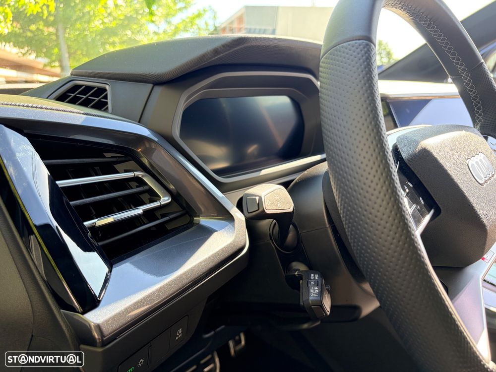 Audi Q4 e-tron 45 82 kWh SE Business - 23