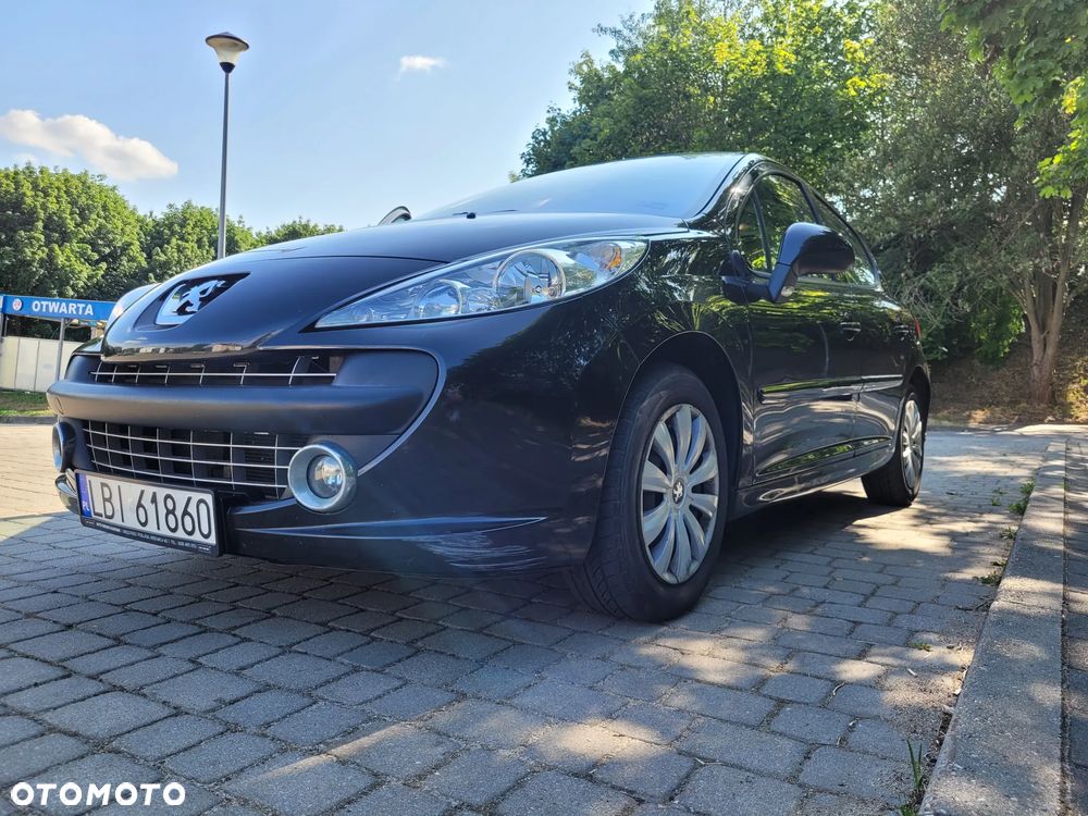 Peugeot 207 1.4 16V Trendy - 5