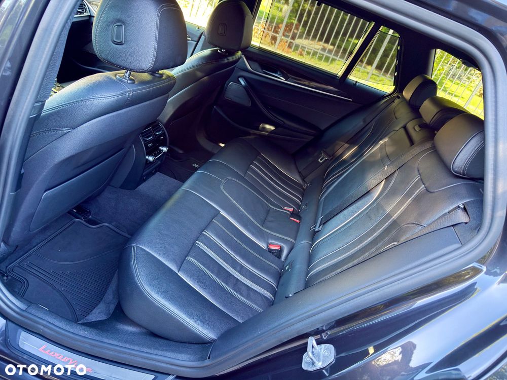 BMW Seria 5 520d Luxury Line - 14