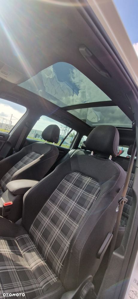 Volkswagen Golf 2.0 TDI BMT GTD - 7