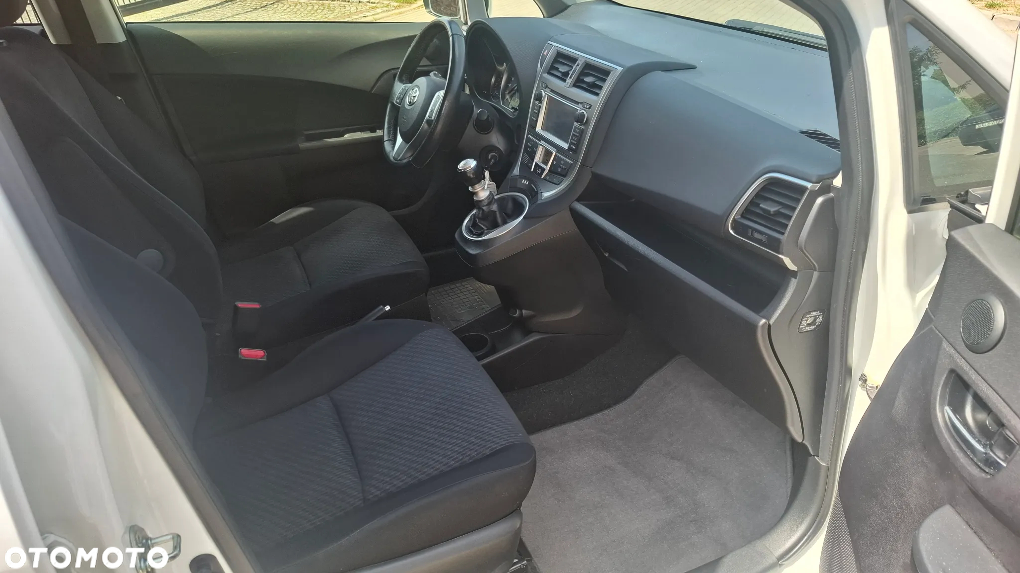 Toyota Verso S 1.33 Premium - 11