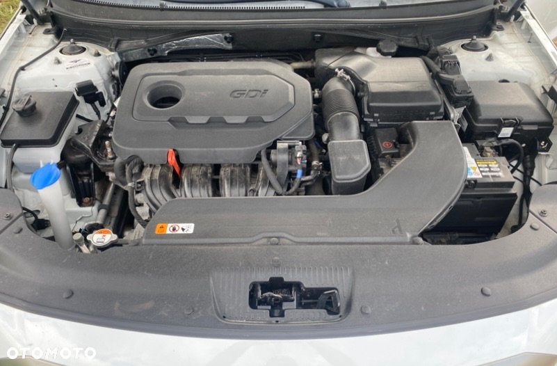Hyundai Sonata - 9