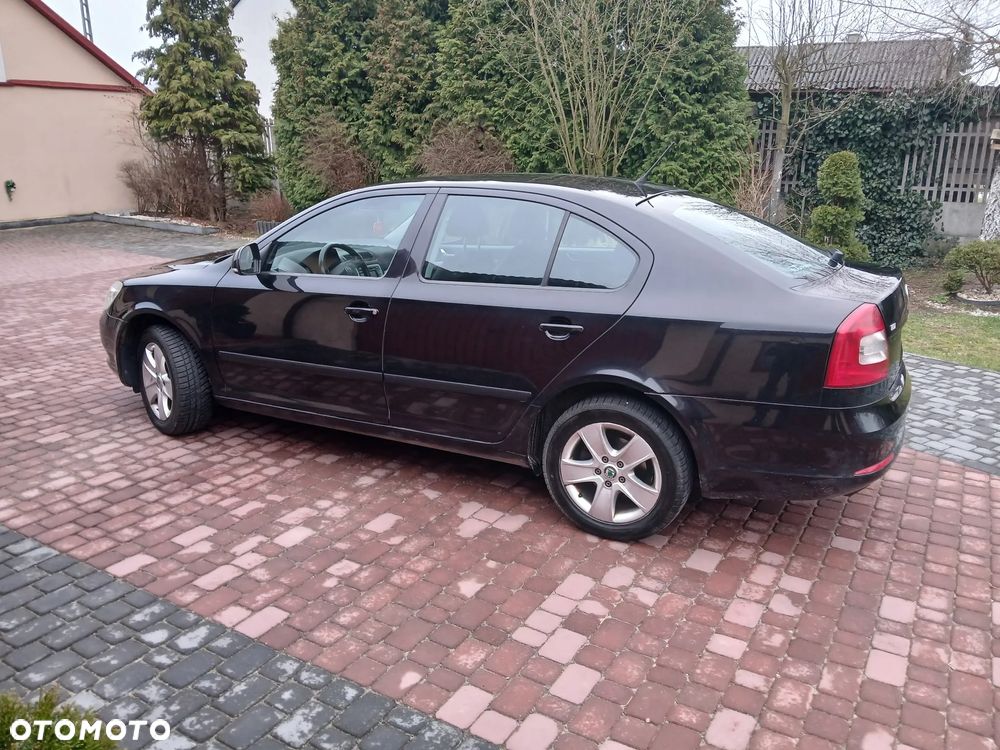 Skoda Octavia 2.0 TDI DPF Elegance - 2