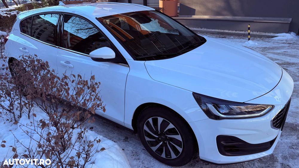 Ford Focus 1.0 EcoBoost Titanium - 5