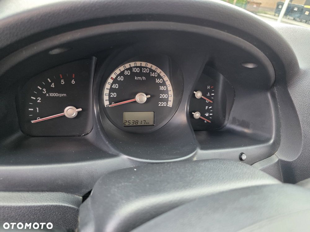 Kia Sportage 2.0 CRDi Freedom - 32