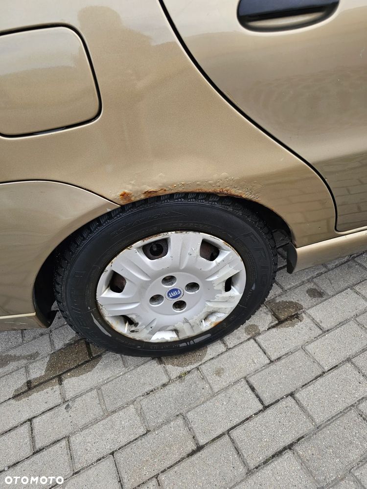 Fiat Albea 1.4 Fresh - 10