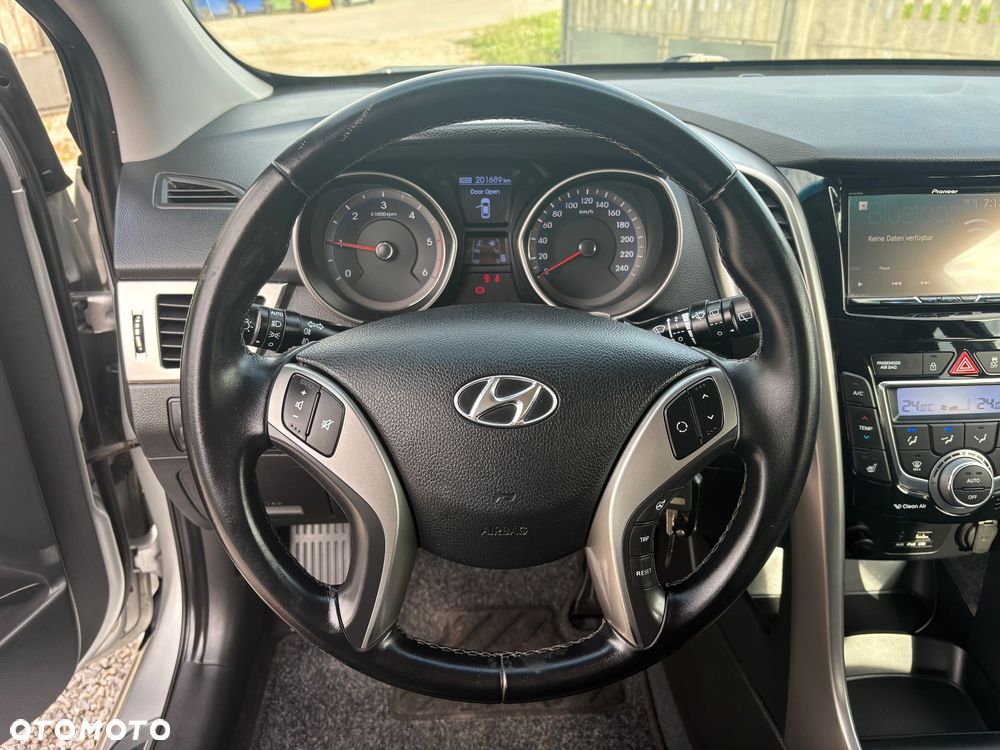 Hyundai i30 1.4 CRDi Intro Edition - 30