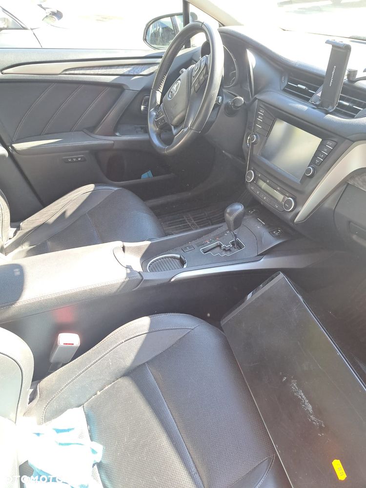Toyota Avensis 2.0 Prestige MS - 8