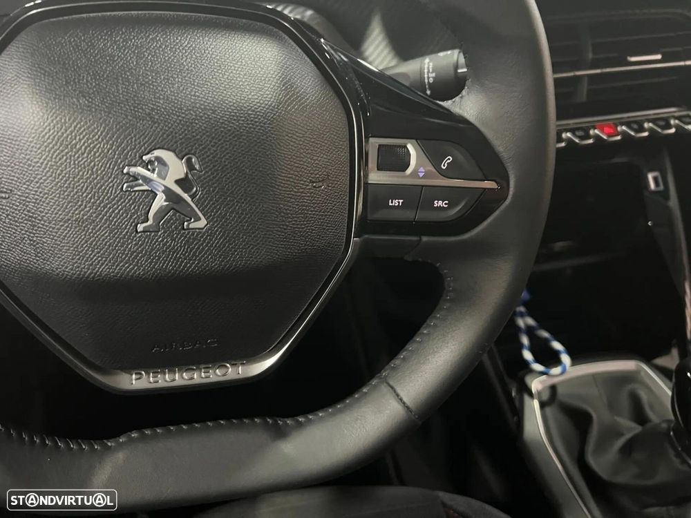 Peugeot 208 1.2 PureTech Active Pack - 19