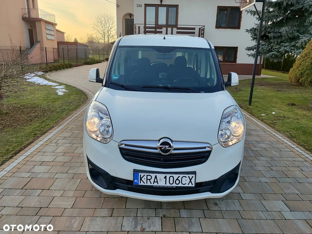 Opel Combo 1.6 CDTI Cosmo Eu6 - 25