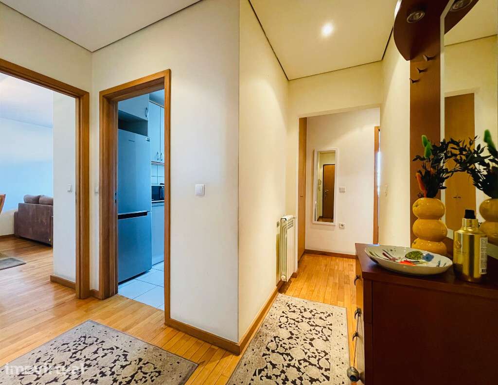 Apartamento T2 com lugar de garagem em zona de Matosinhos - Grande imagem: 2/16