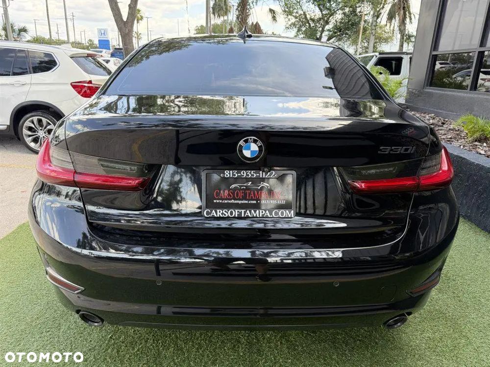 BMW Seria 3 330i xDrive M Sport - 8