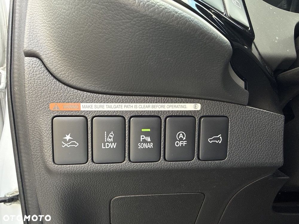 Mitsubishi Outlander 2.0 Intense + 4WD CVT - 11
