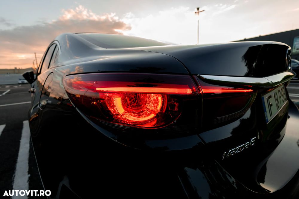 Mazda 6 CD175 AT Revolution Top - 11