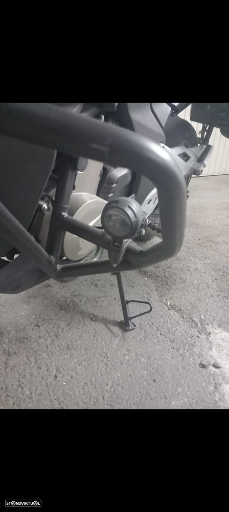 CF Moto 650MT MT - 13
