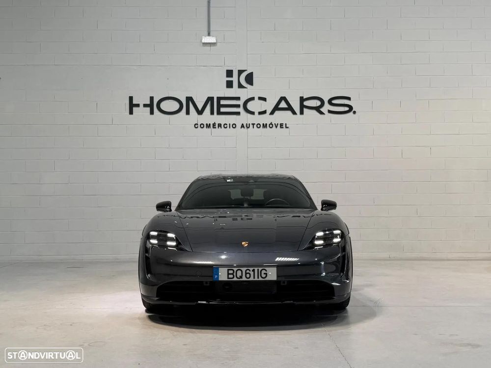 Porsche Taycan Cross Turismo 4 - 17